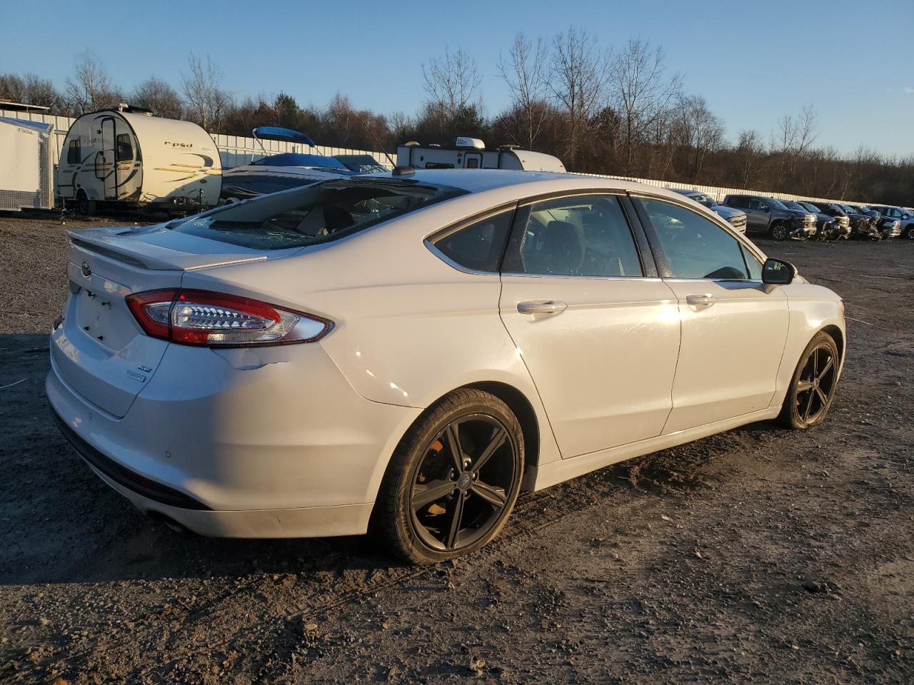 VIN 3FA6P0HD8GR138866 2016 FORD FUSION no.3