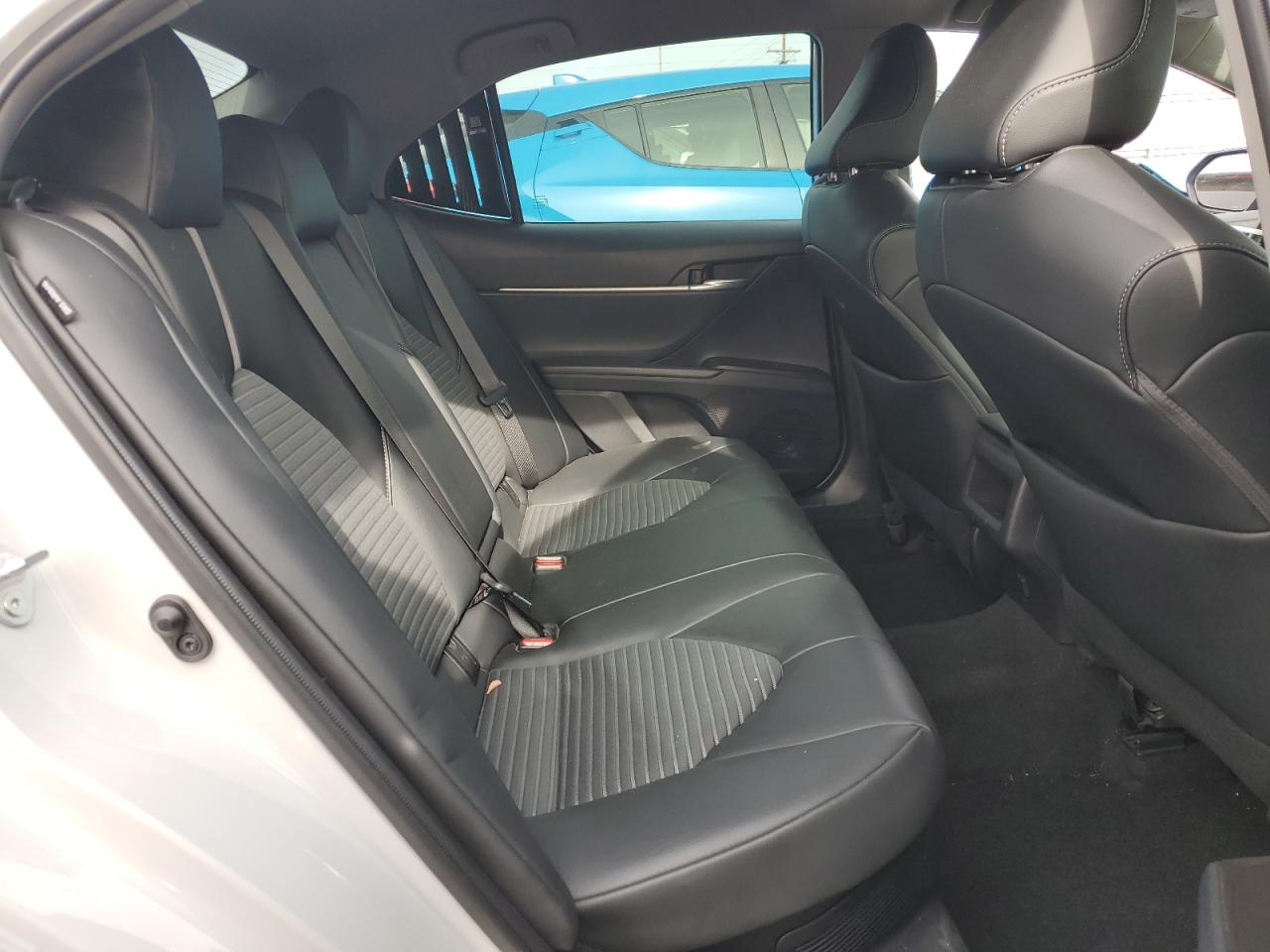 2022 Toyota Camry - Image 10