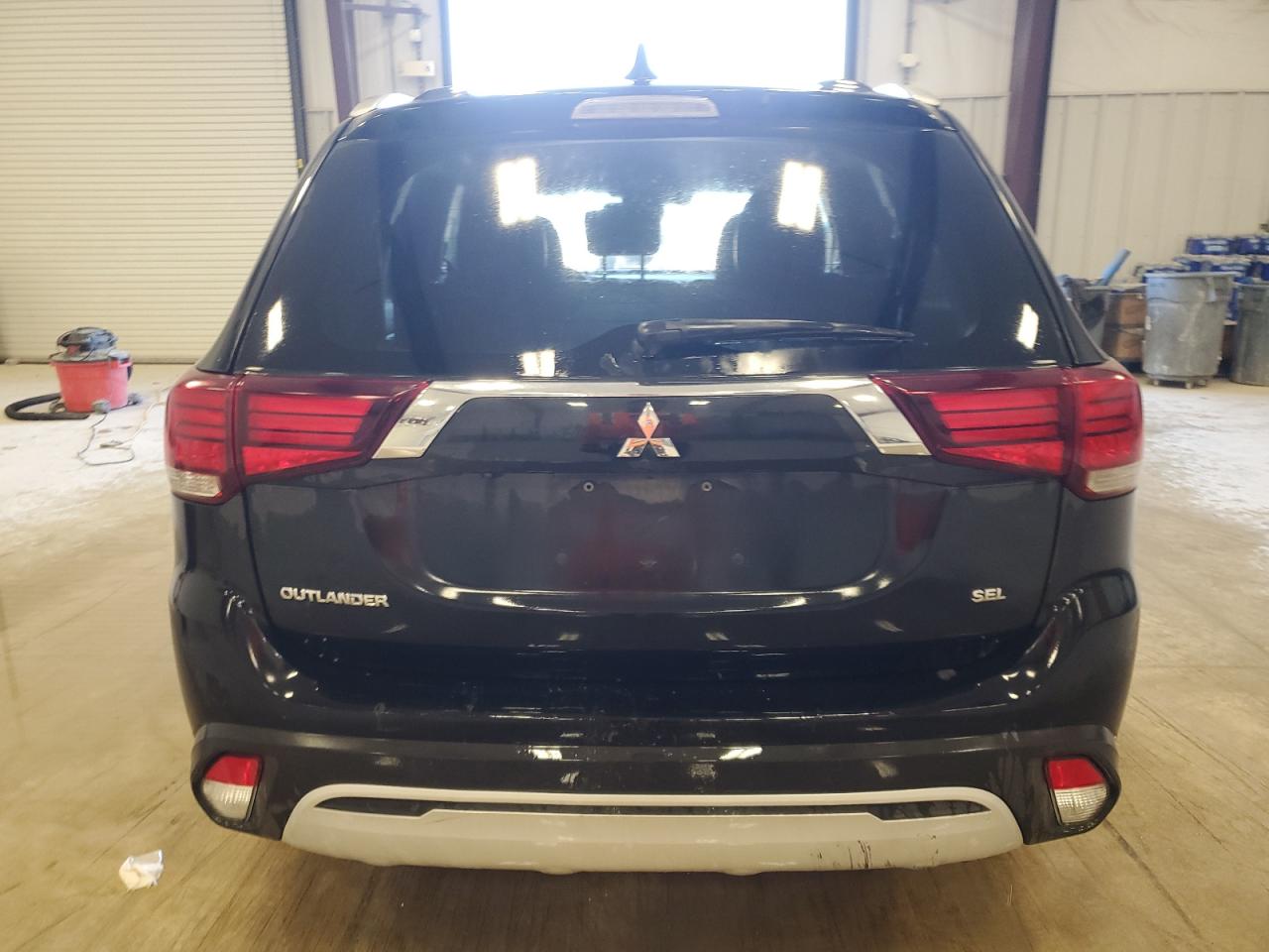 2020 Mitsubishi Outlander - Image 6