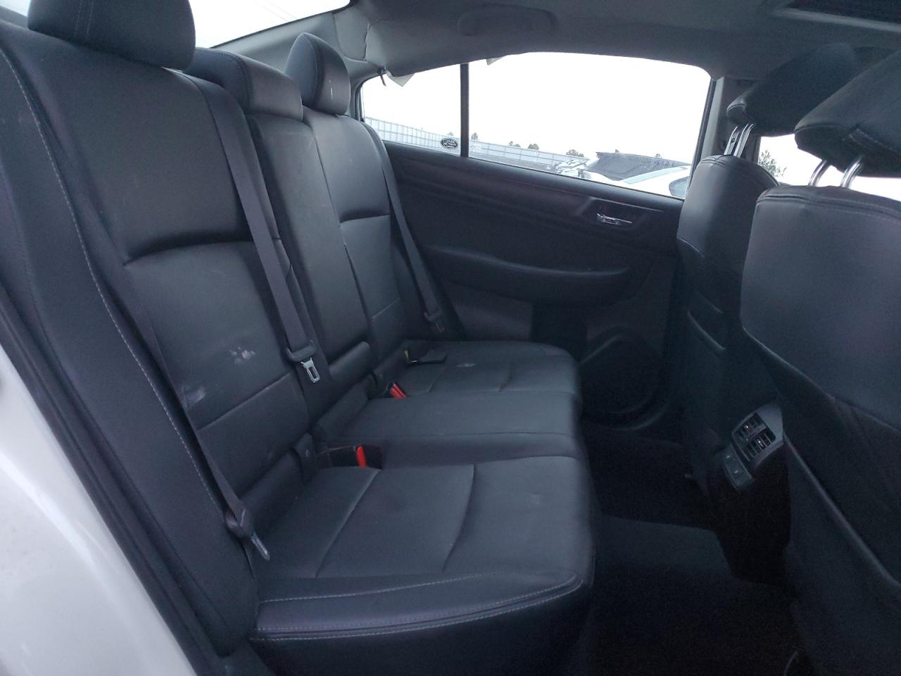 2017 Subaru Legacy - Image 10