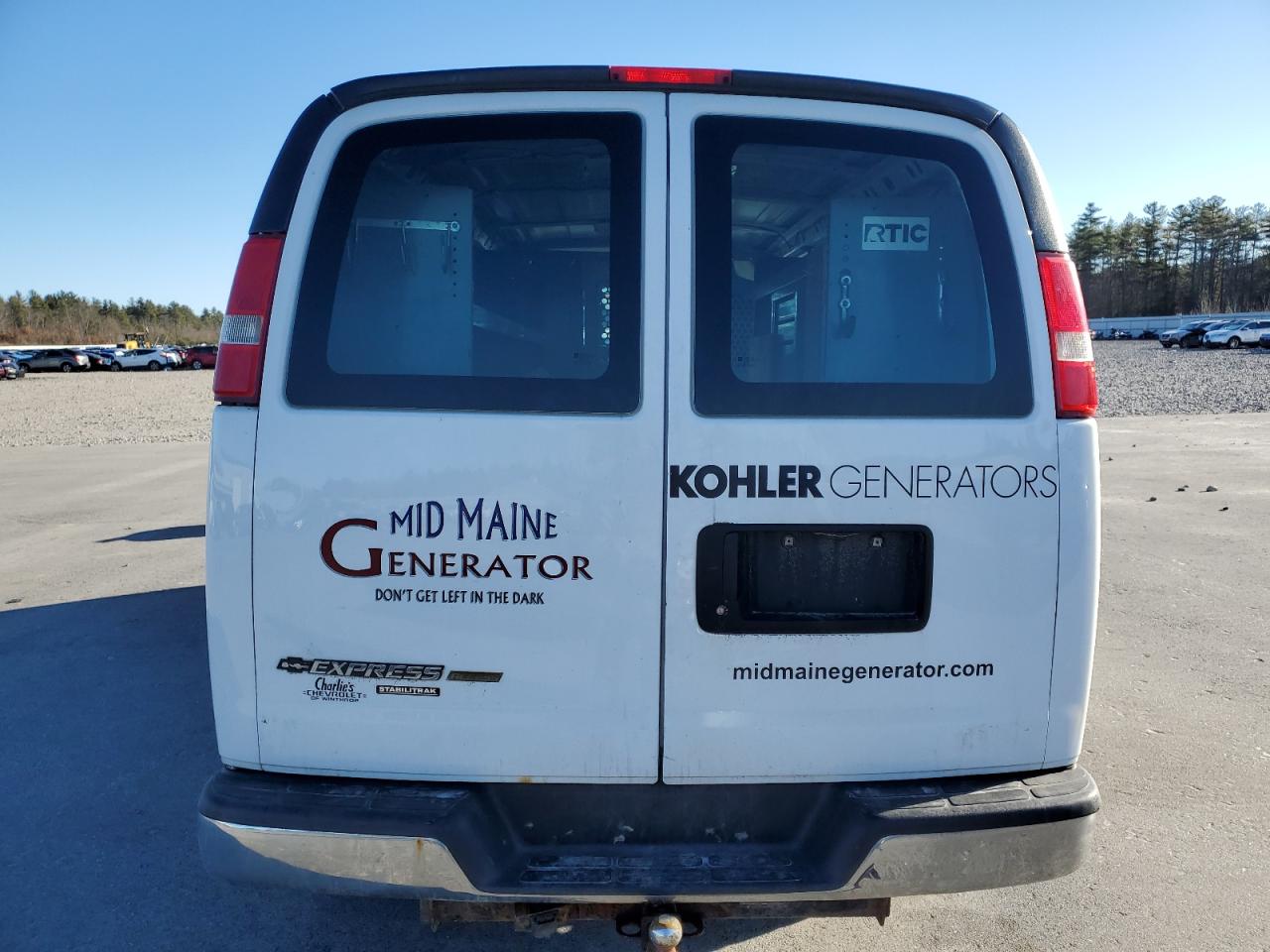2015 Chevrolet Express - Image 6