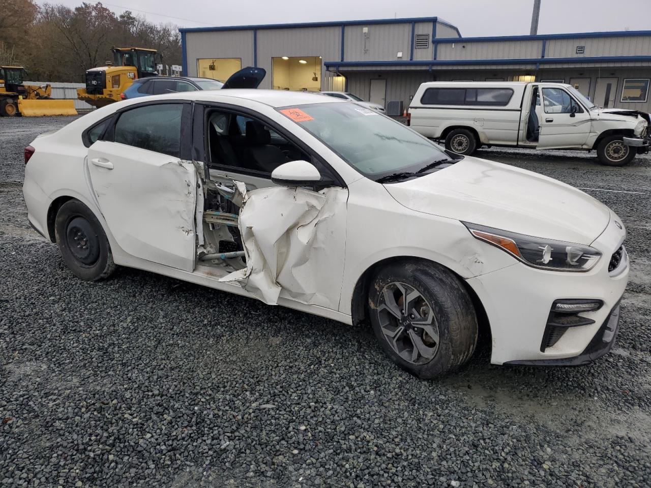 VIN 3KPF24AD7KE015120 2019 KIA FORTE no.4