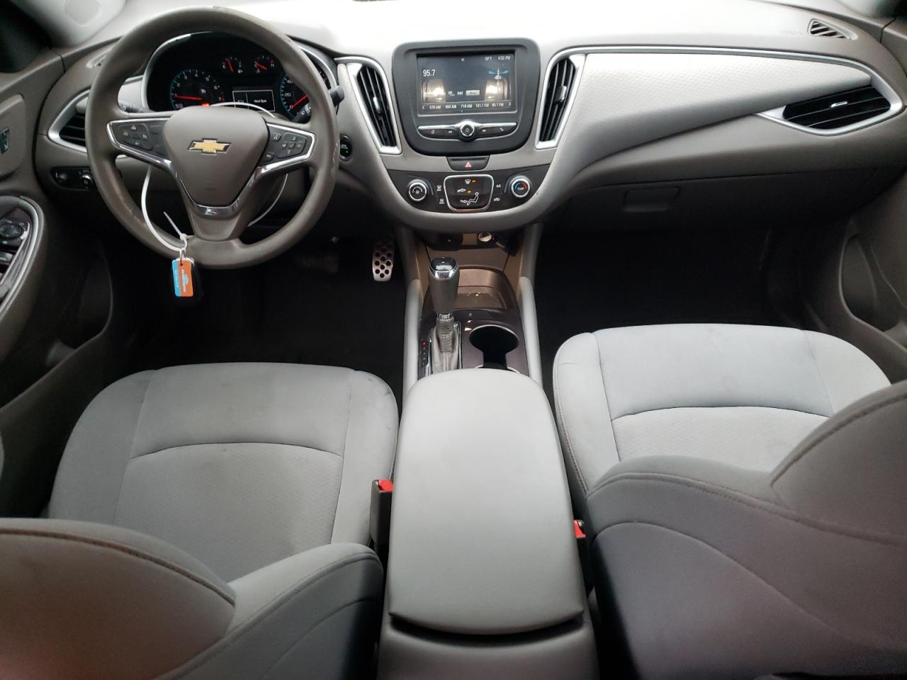 2016 Chevrolet Malibu - Image 8