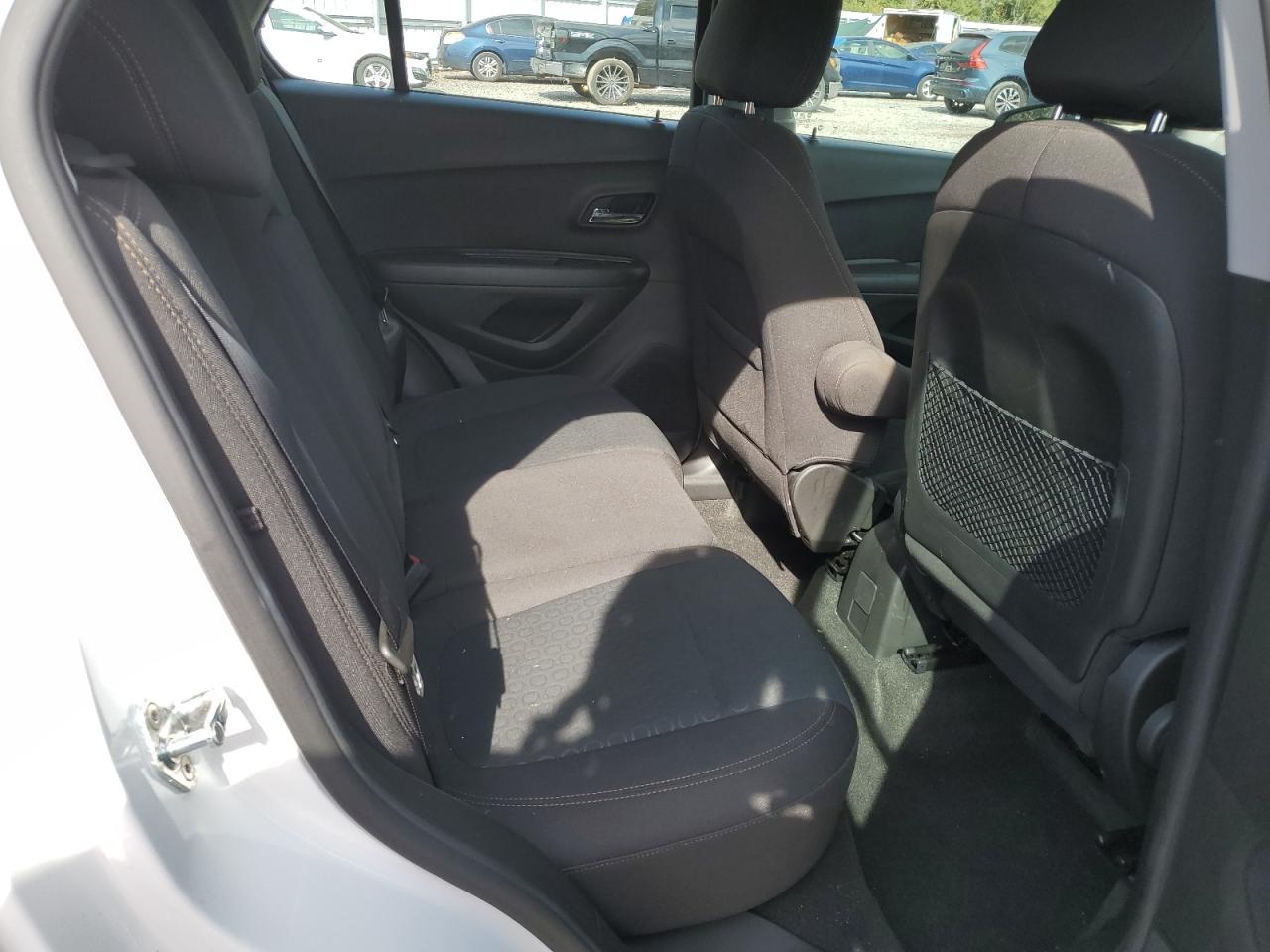 2020 Chevrolet Trax - Image 11
