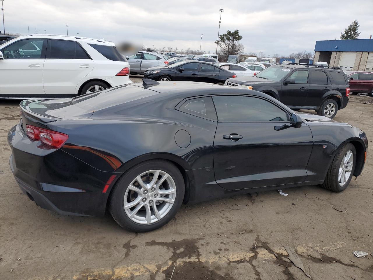 2023 Chevrolet Camaro - Image 3