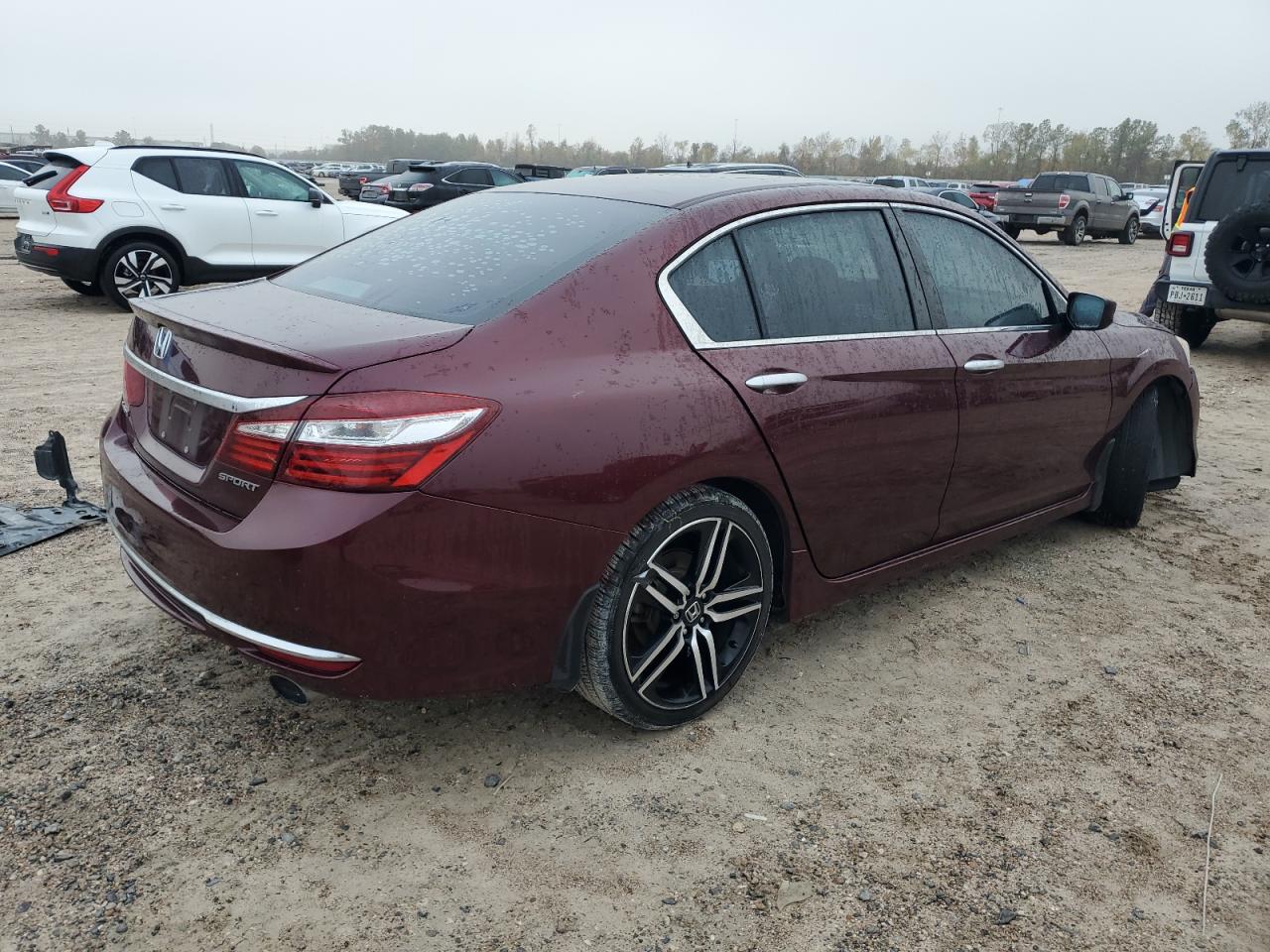 VIN 1HGCR2F50HA143605 2017 HONDA ACCORD no.3