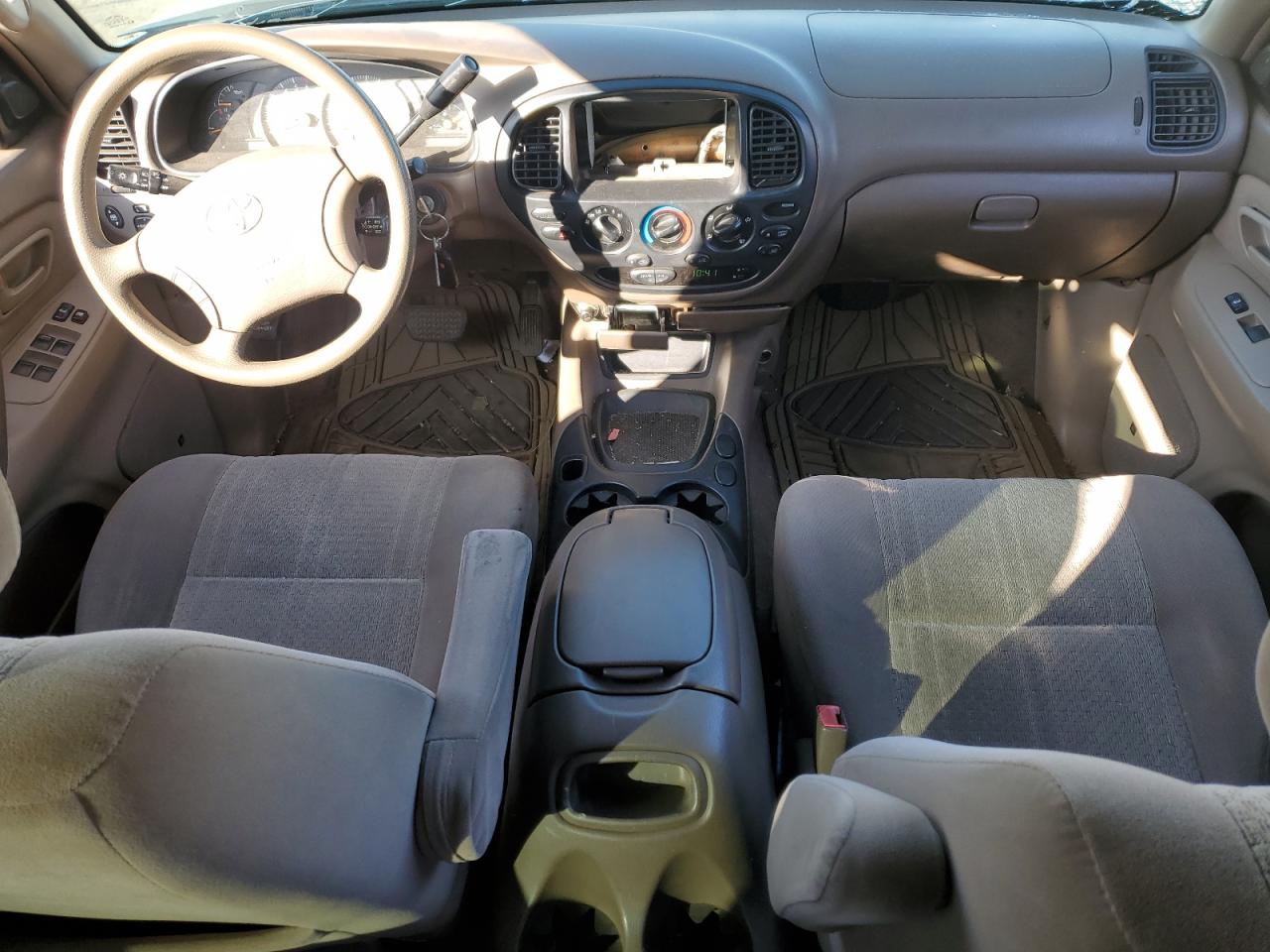 2004 Toyota Tundra - Image 8