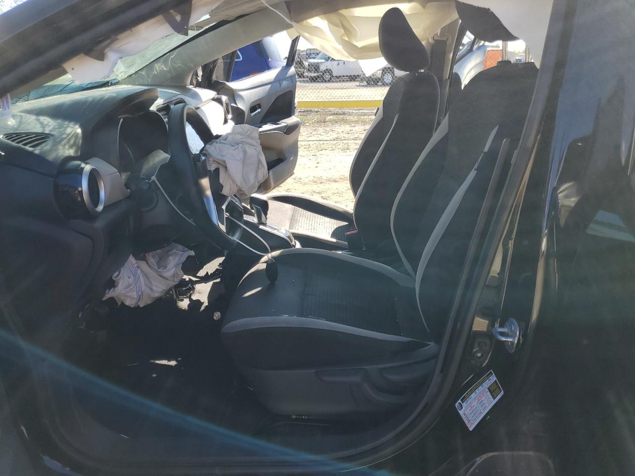 2021 Nissan Versa - Image 7