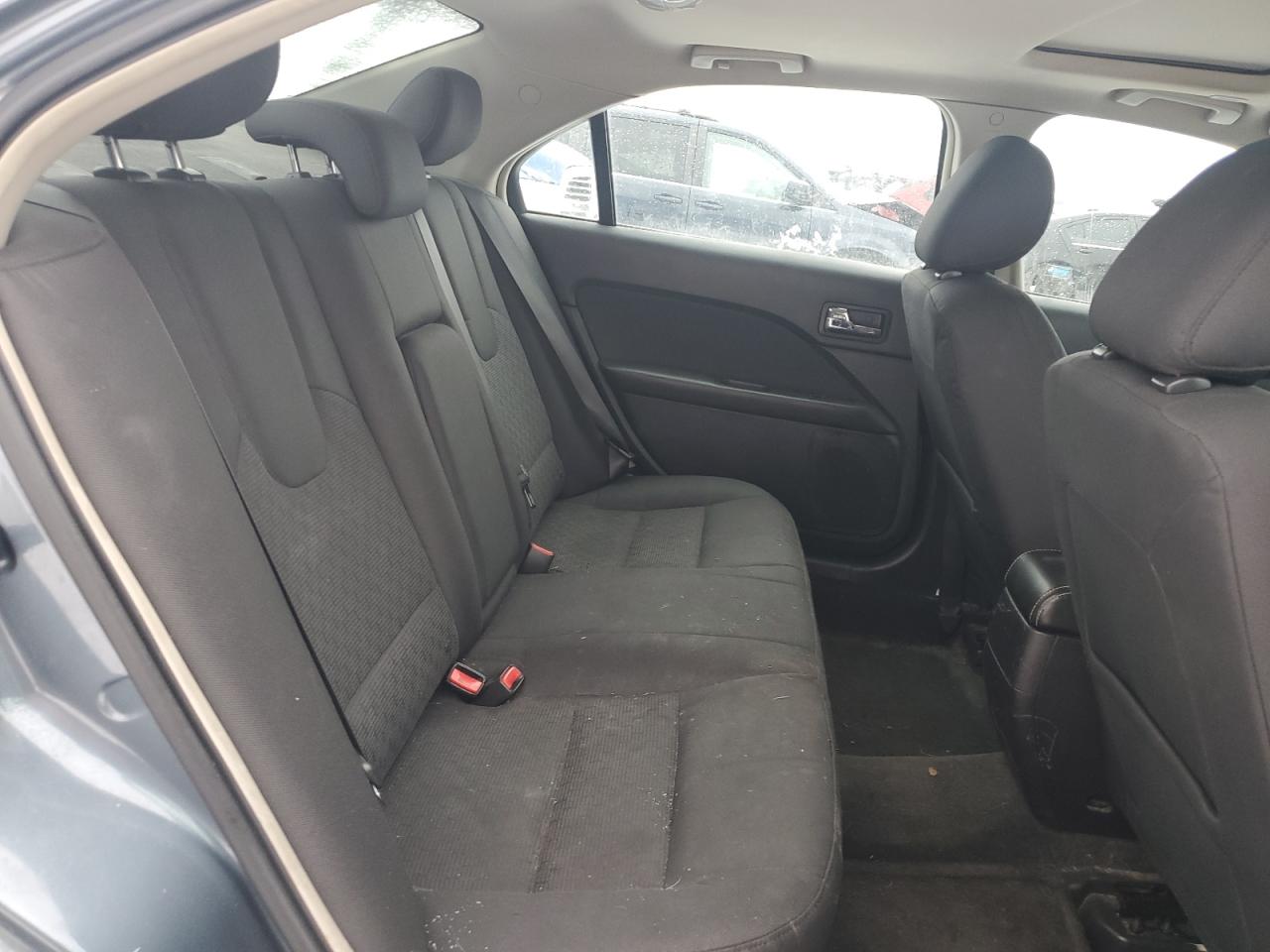 2012 Ford Fusion - Image 10