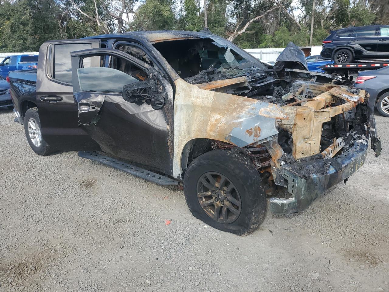 2019 Chevrolet Silverado - Image 4