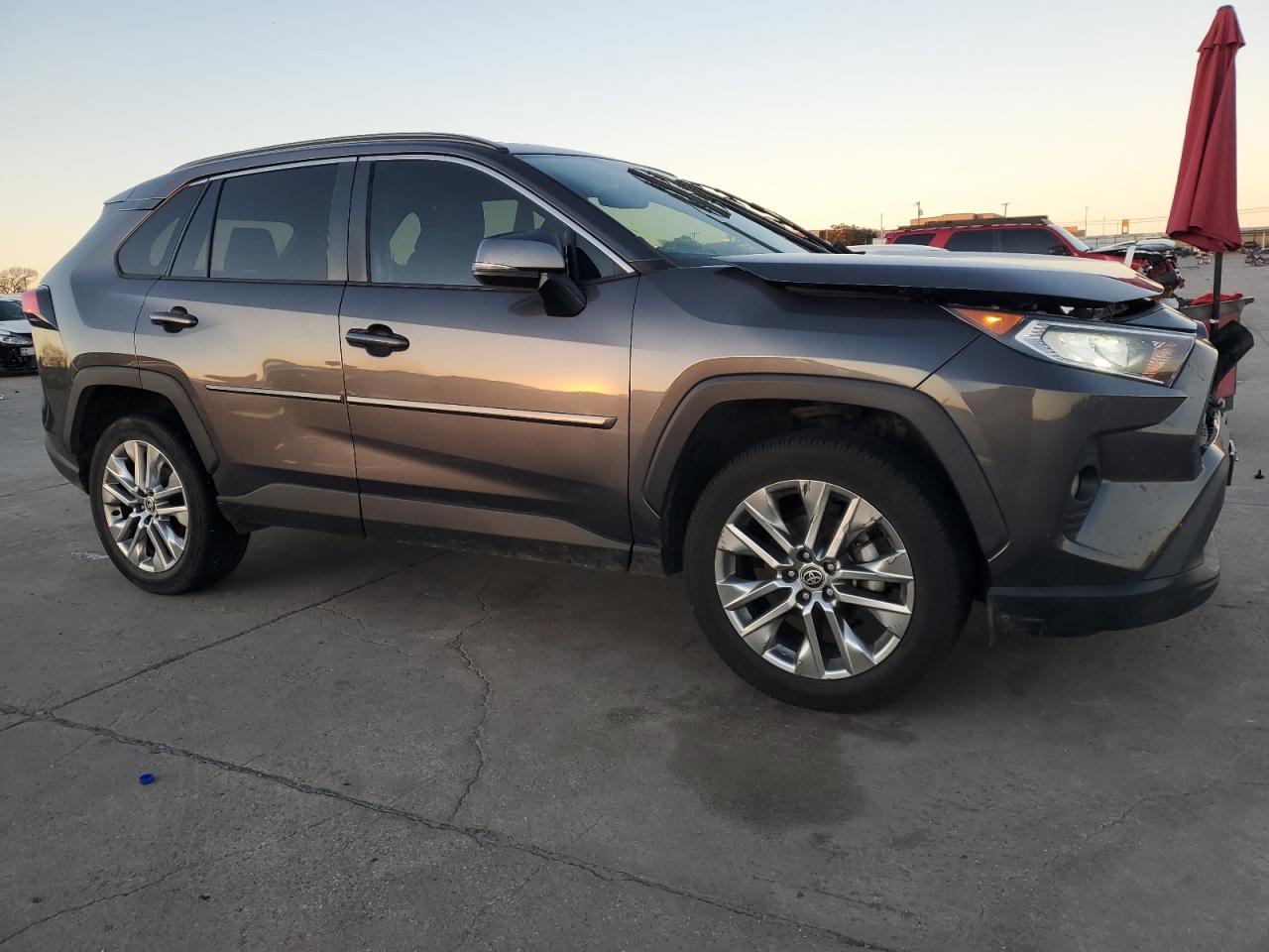 2021 Toyota RAV 4 - Image 4