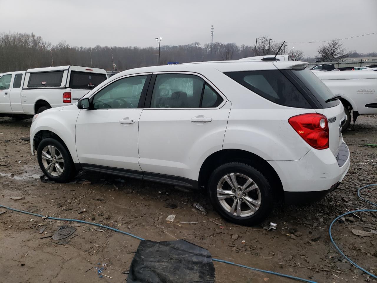 VIN 1GNALAEK8FZ141938 2015 CHEVROLET EQUINOX no.2