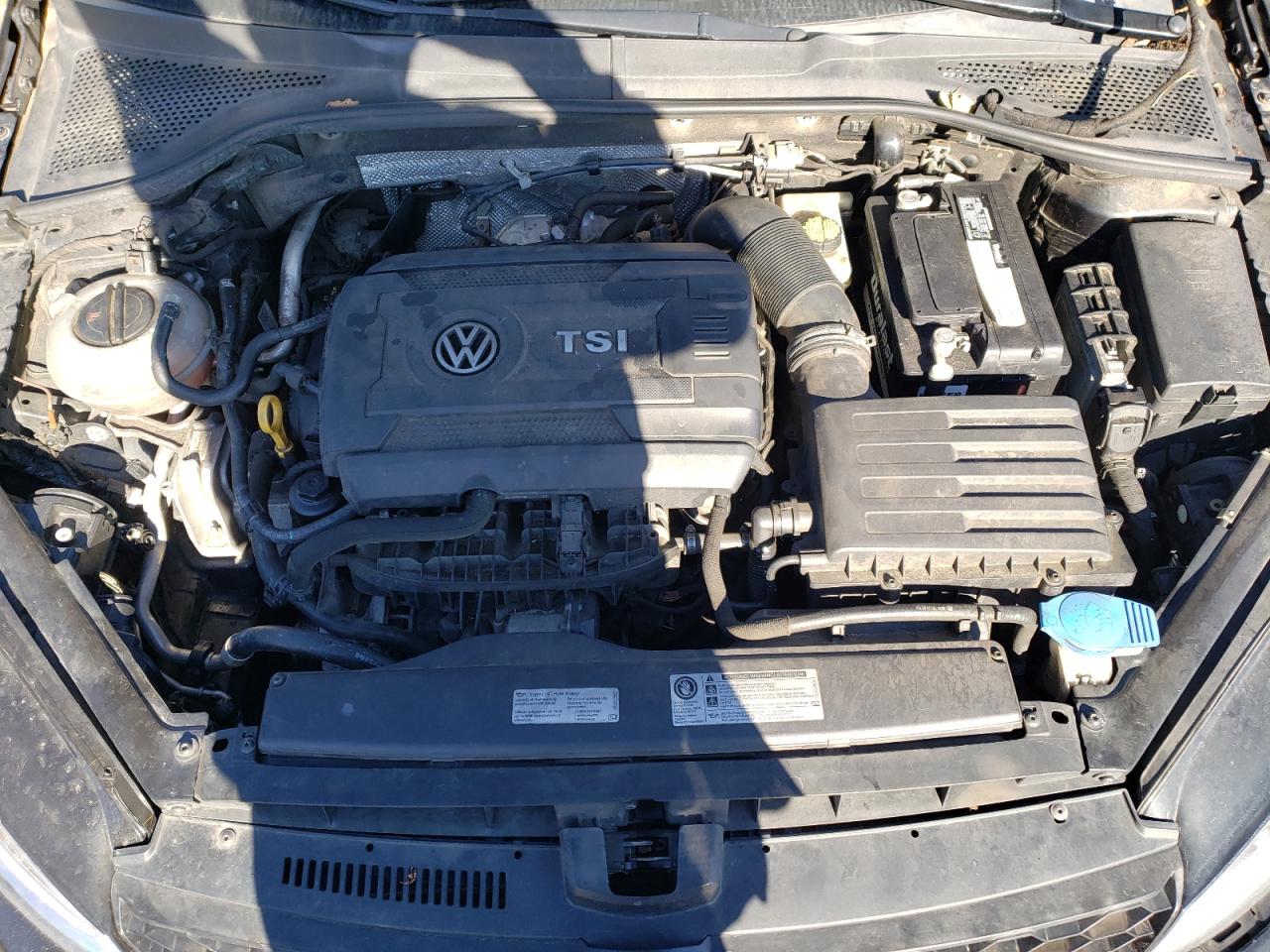 2016 Volkswagen GTI - Image 13