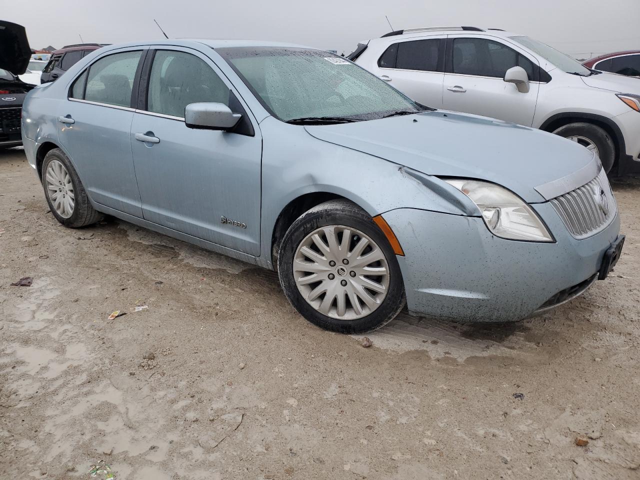 2010 Mercury Milan - Image 4