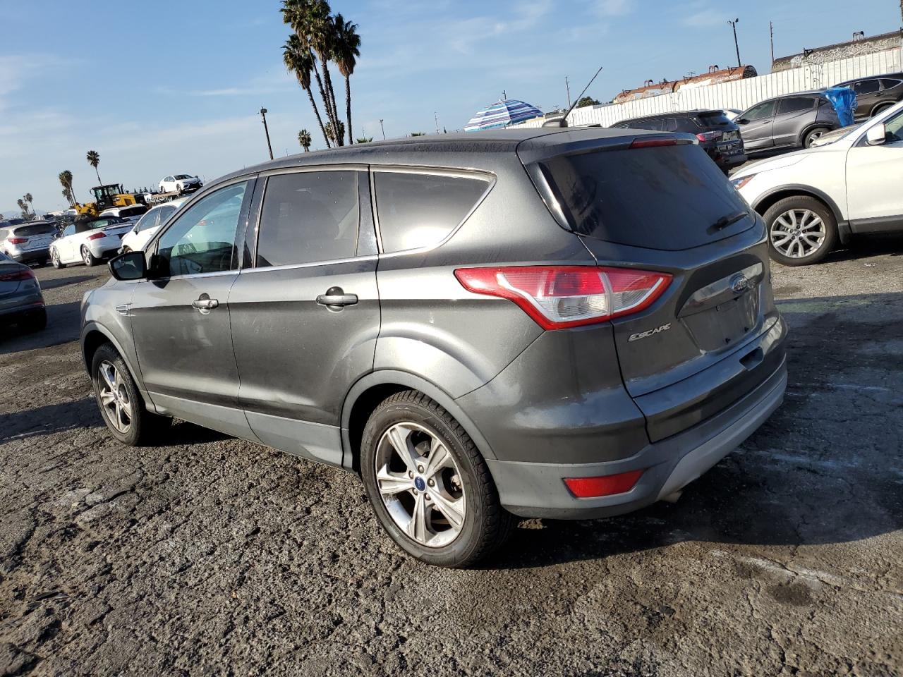 VIN 1FMCU9GX3GUC13936 2016 FORD ESCAPE no.2