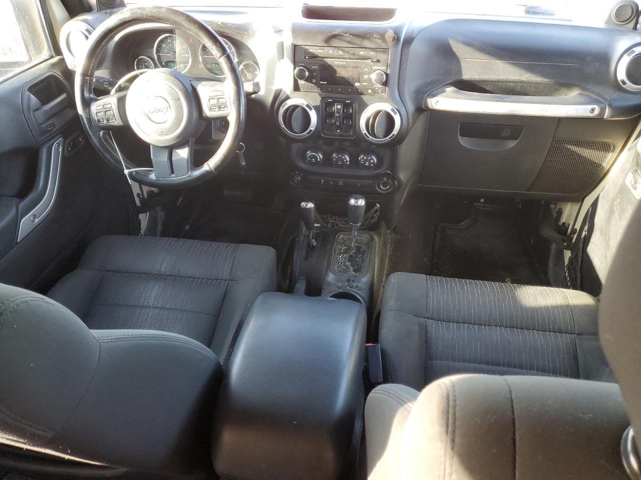 2011 Jeep Wrangler - Image 8
