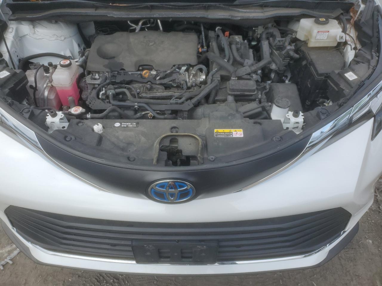 2022 Toyota Sienna - Image 12