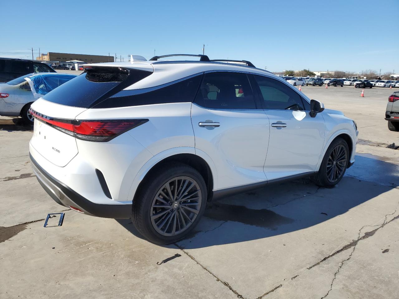 2024 Lexus RX - Image 3