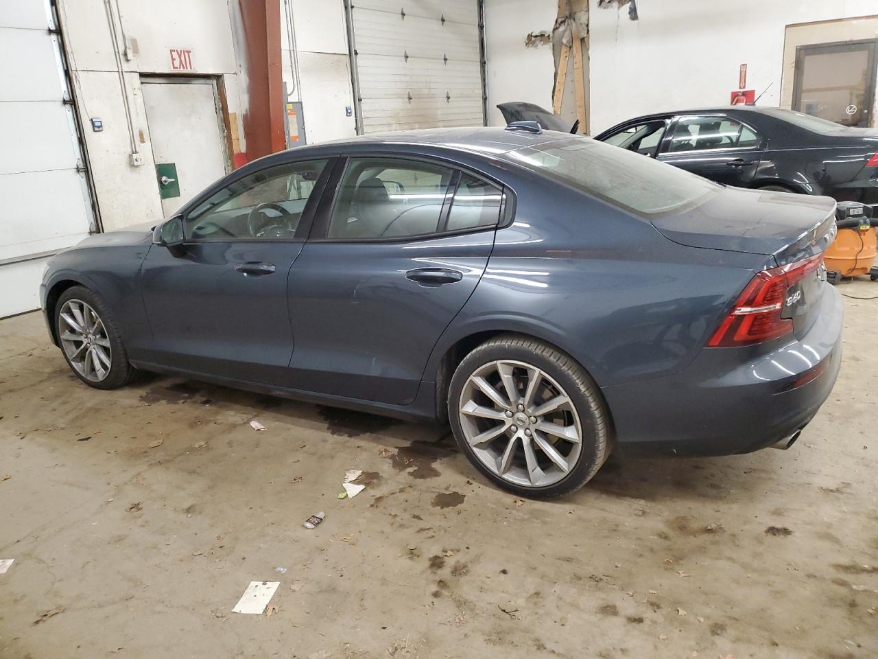 2021 Volvo S60 - Image 2
