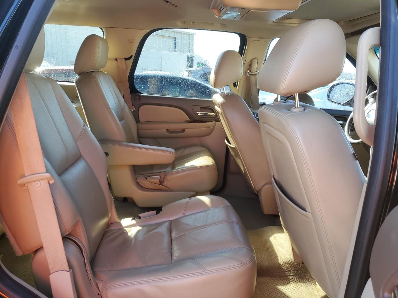 2012 GMC Yukon - Image 11