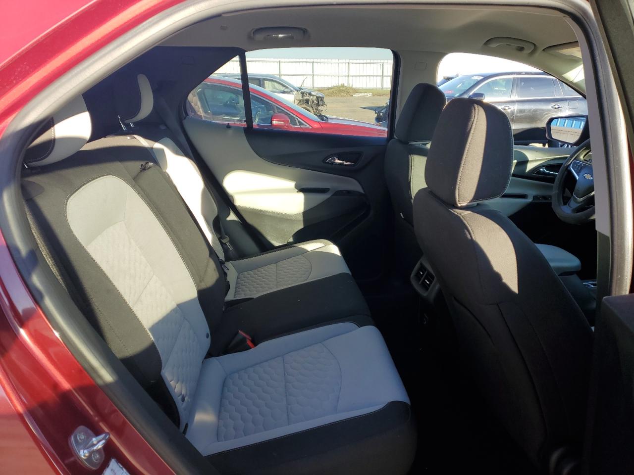 2020 Chevrolet Equinox - Image 11