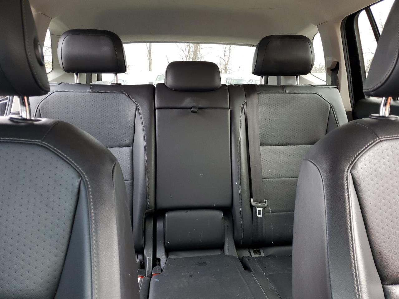 2018 Volkswagen Tiguan - Image 10