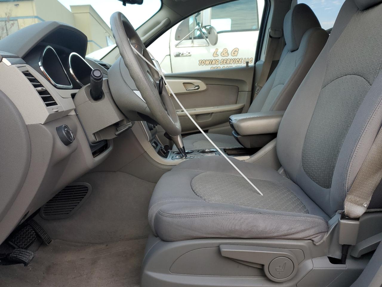 2010 Chevrolet Traverse - Image 7