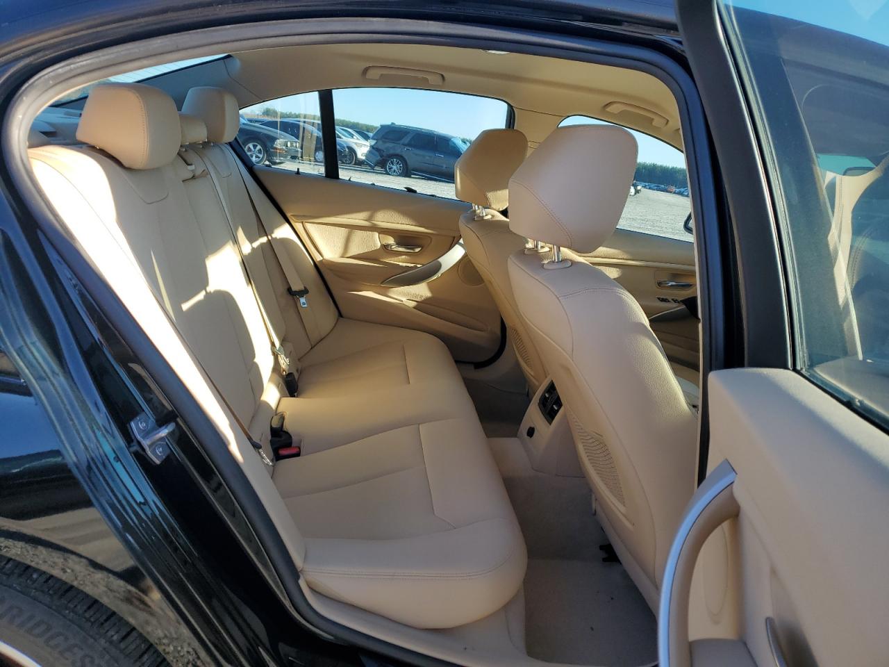 2013 BMW 328 I VIN: WBA3A5C55DF357124 Lot: 87010544