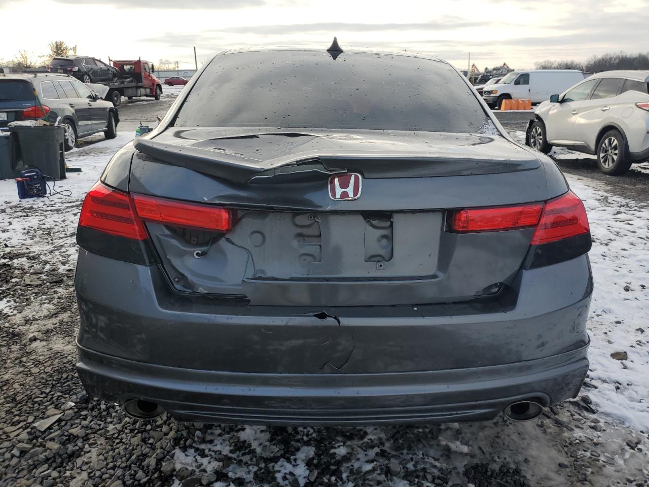 2011 Honda Accord - Image 6