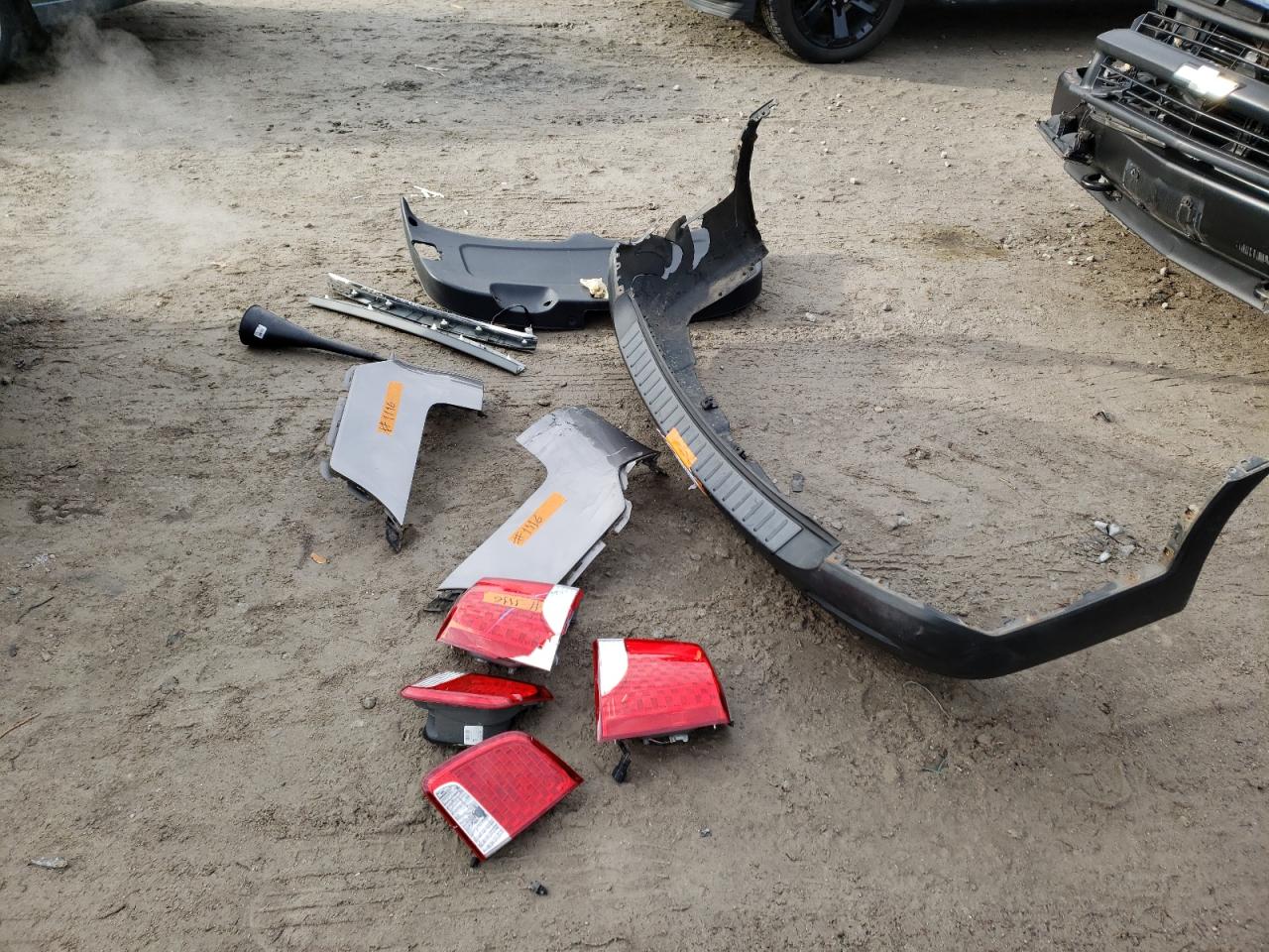 2012 Kia Sorento Base VIN: 5XYKTDA63CG277721 Lot: 83731044