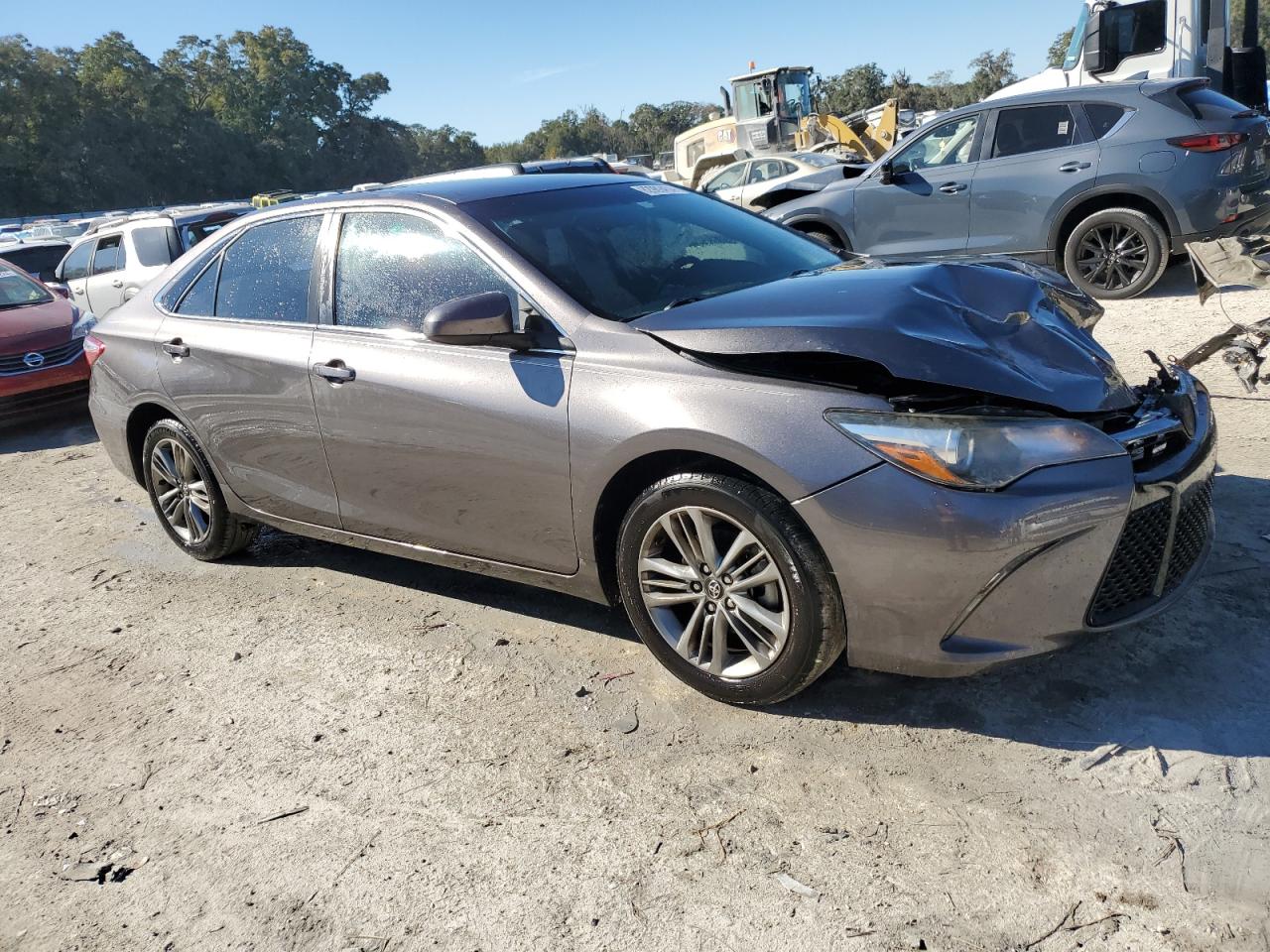 VIN 4T1BF1FK0HU728925 2017 TOYOTA CAMRY no.4