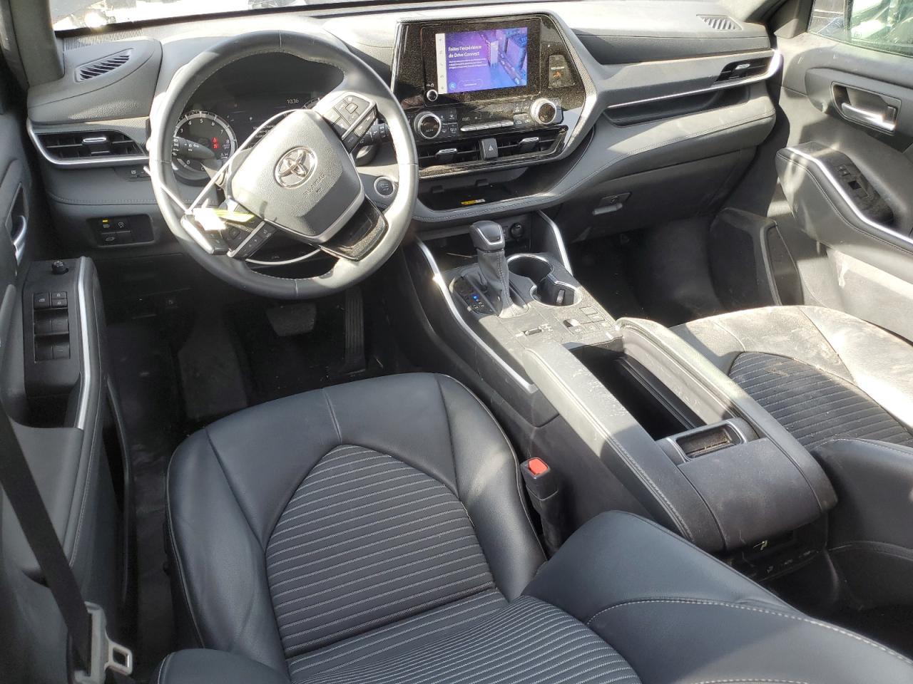 2024 Toyota Highlander - Image 8