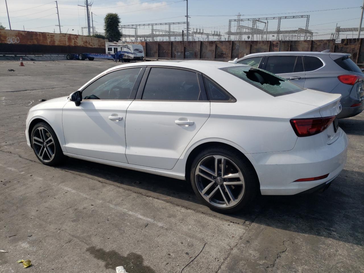 VIN WAUAUGFF3H1038144 2017 AUDI A3 no.2