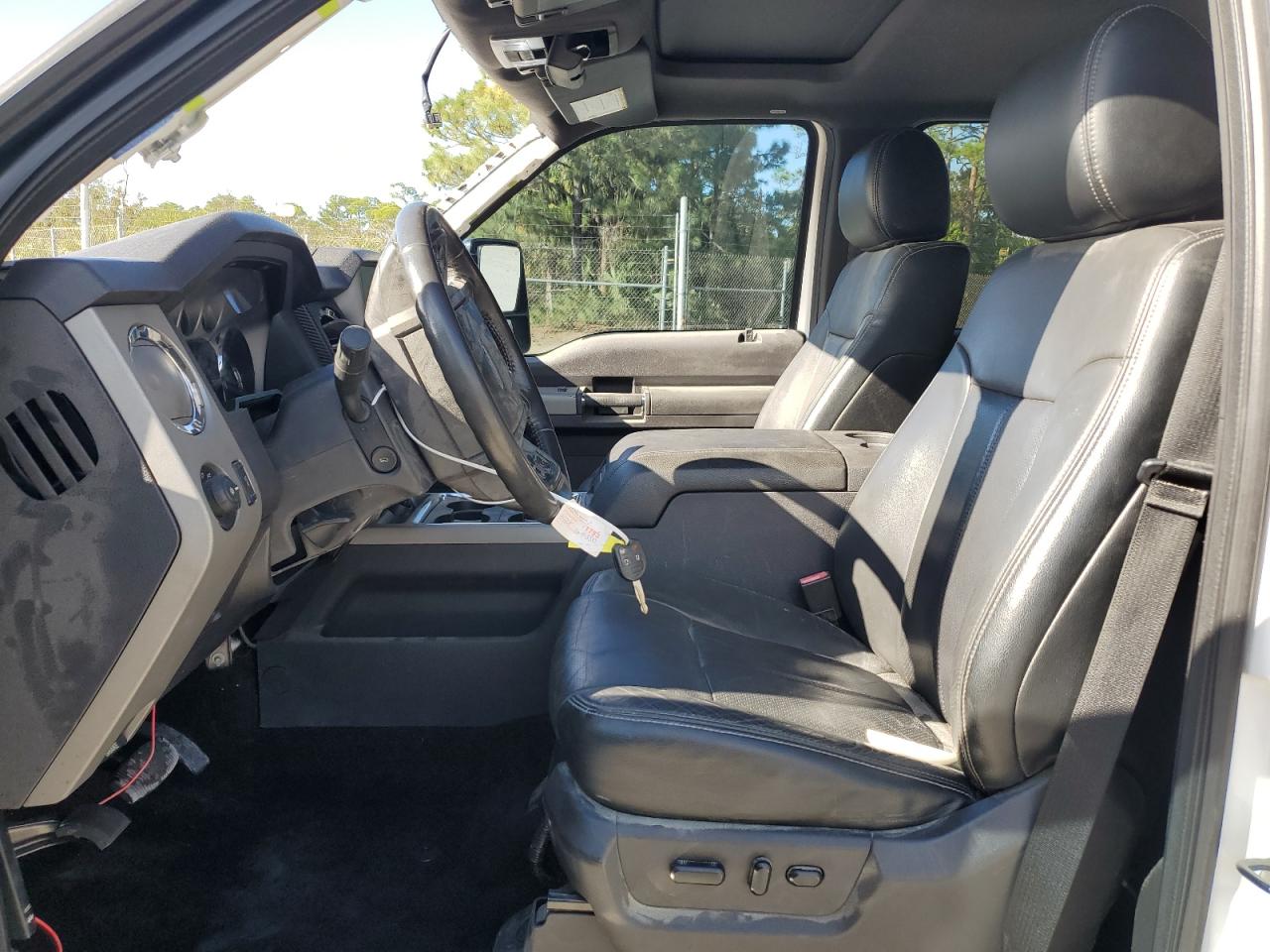 2016 Ford F350 - Image 7
