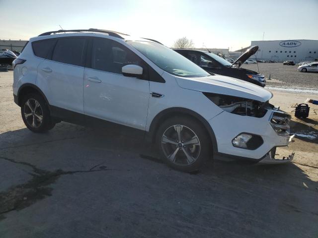  FORD ESCAPE 2017 Biały