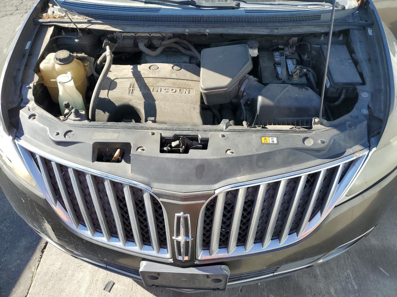 2011 Lincoln Mkx VIN: 2LMDJ6JK4BBJ02887 Lot: 84053034