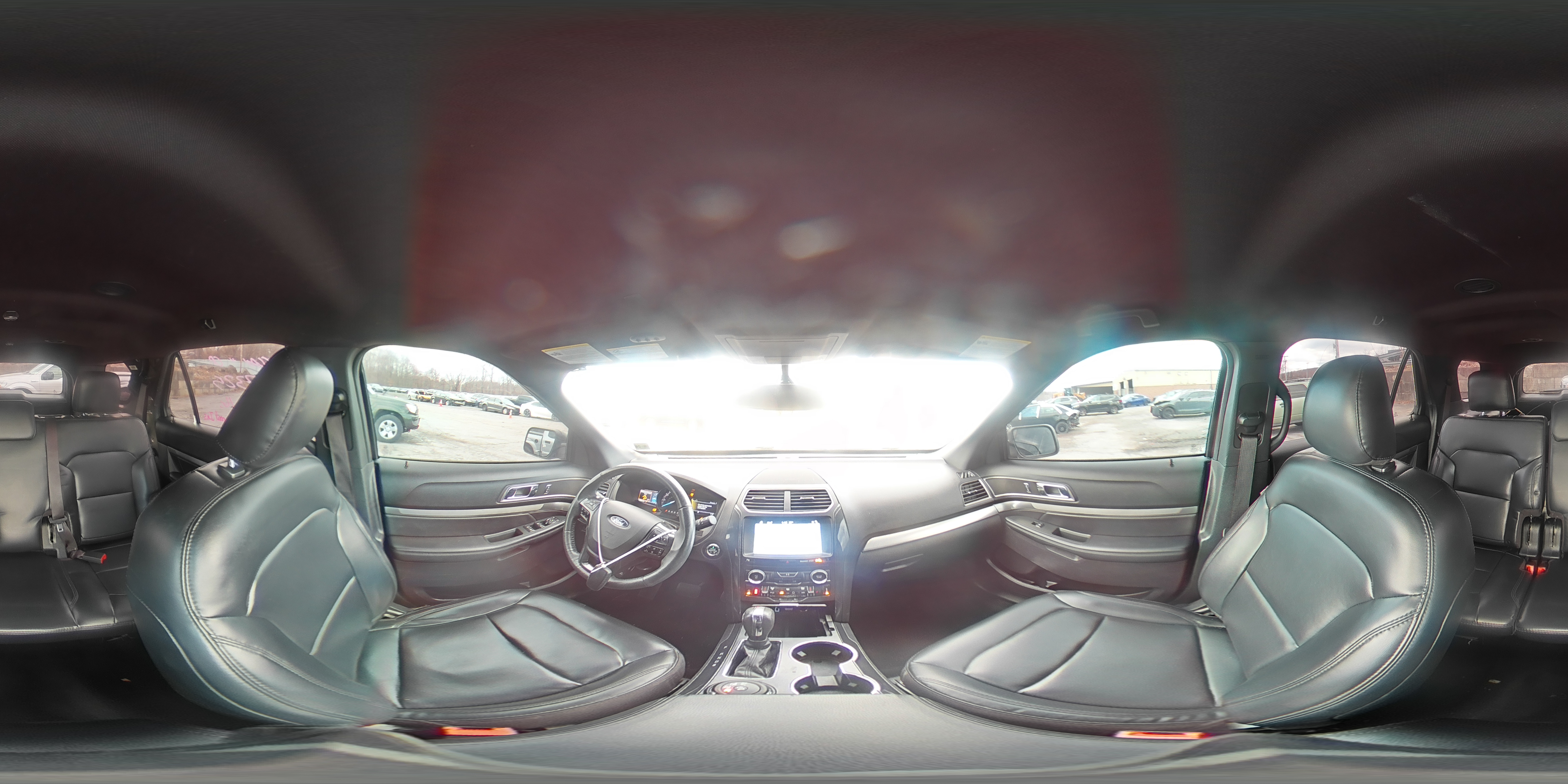 2019 Ford Explorer - Image 13