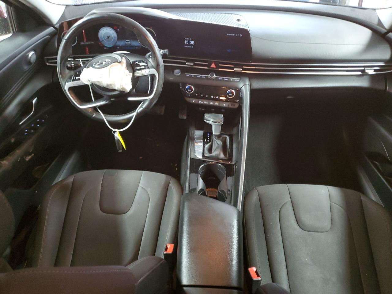 2023 Hyundai Elantra - Image 8