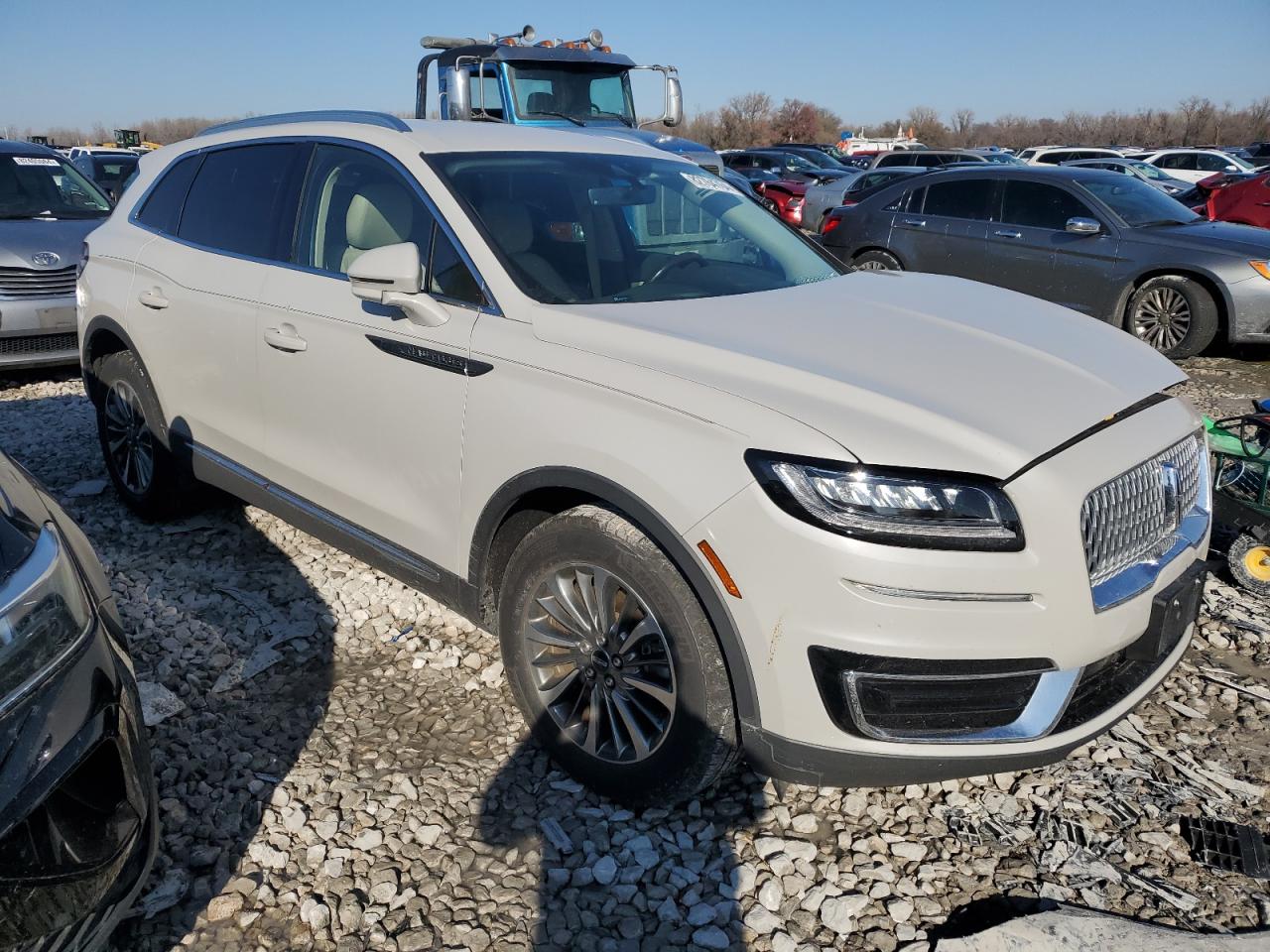 2020 Lincoln Nautilus - Image 4