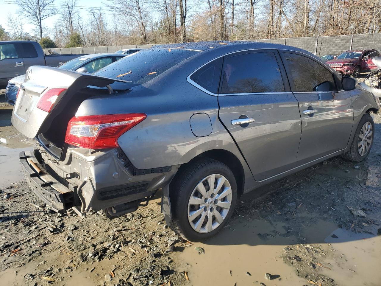 VIN 3N1AB7AP3JY204109 2018 NISSAN SENTRA no.3