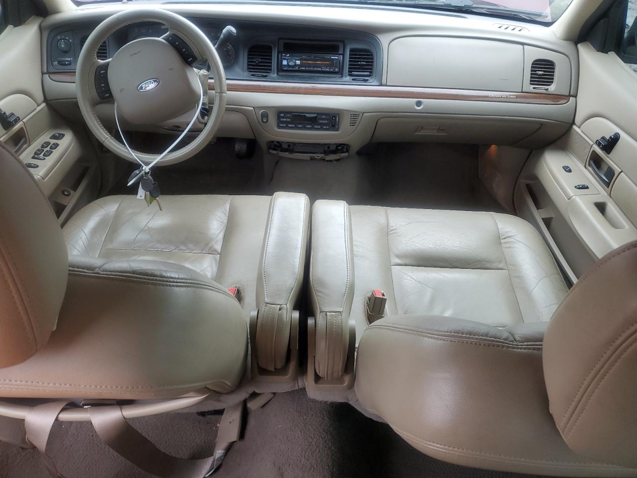 2005 Ford Crown Victoria Lx VIN: 2FAFP74W85X136047 Lot: 82915244