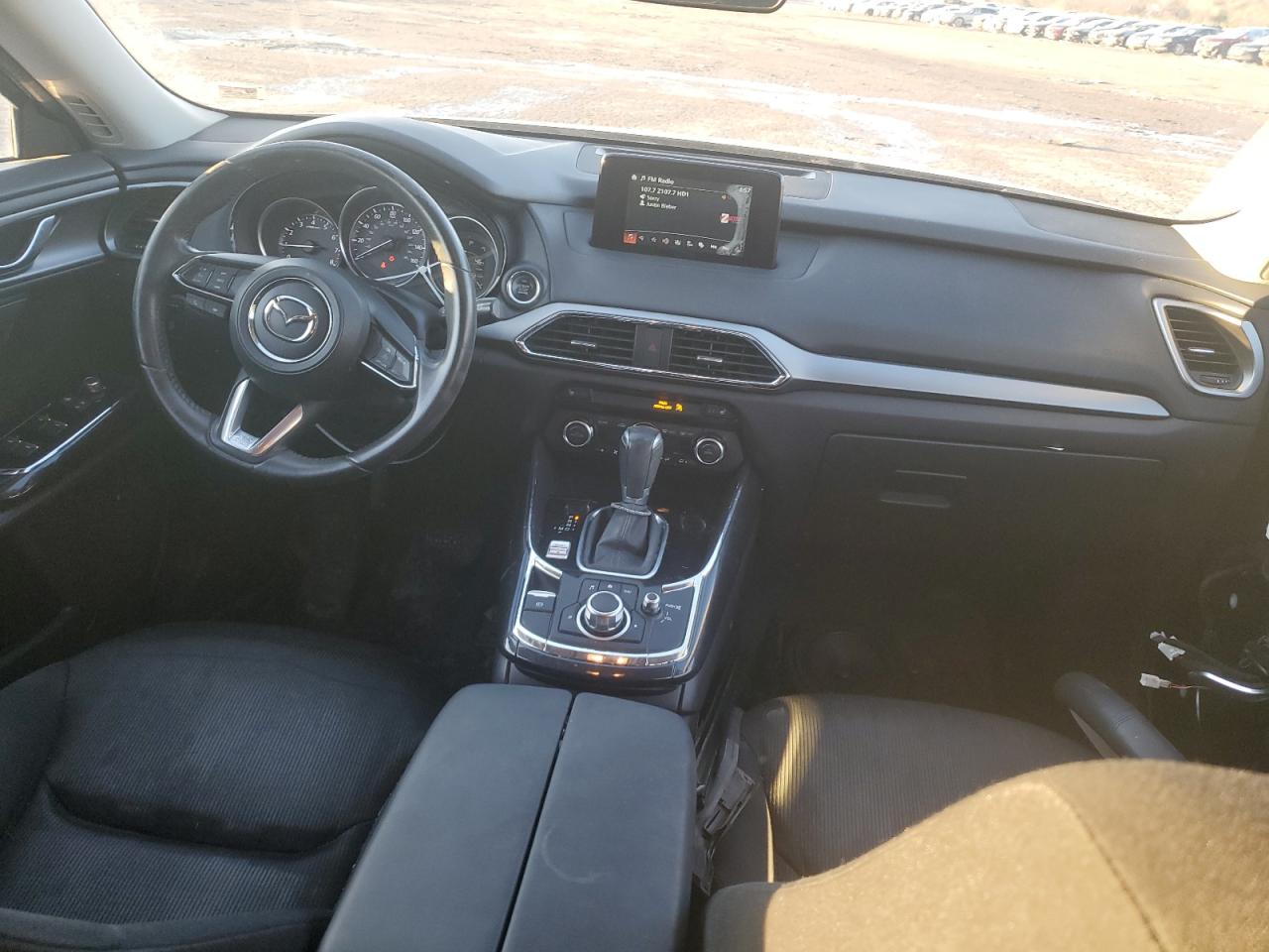 2017 Mazda CX-9 - Image 8