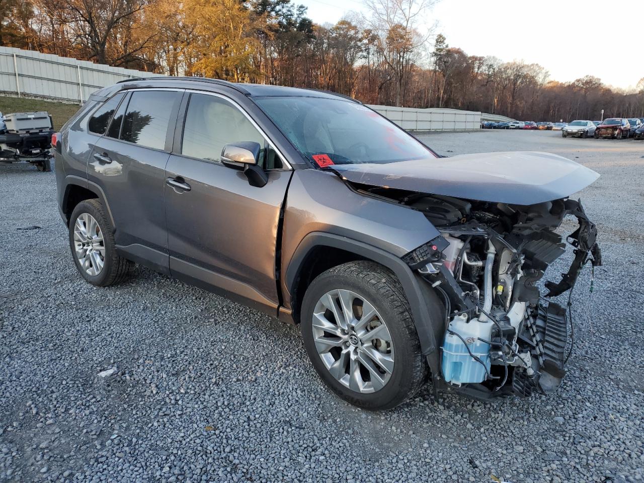 2019 Toyota RAV 4 - Image 4