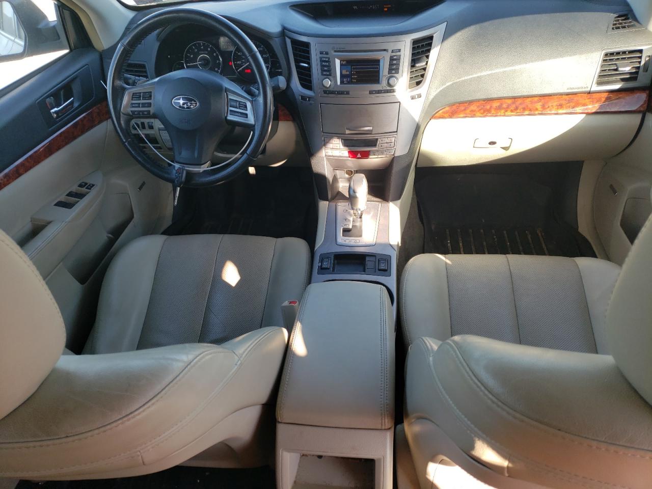 2012 Subaru Outback - Image 8