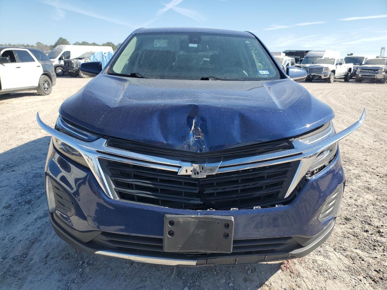 VIN 3GNAXKEV2NL255783 2022 CHEVROLET EQUINOX no.5