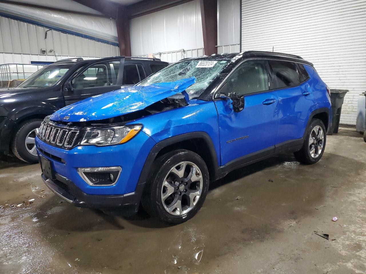 VIN 3C4NJDCB4KT709706 2019 JEEP COMPASS no.1