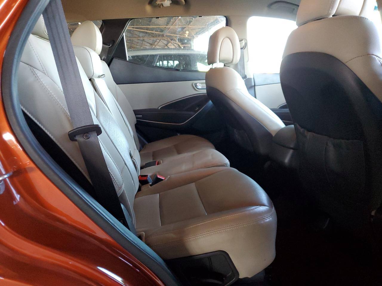 2017 Hyundai Santa Fe - Image 10