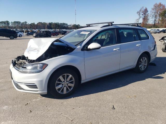 2018 Volkswagen Golf Sportwagen S