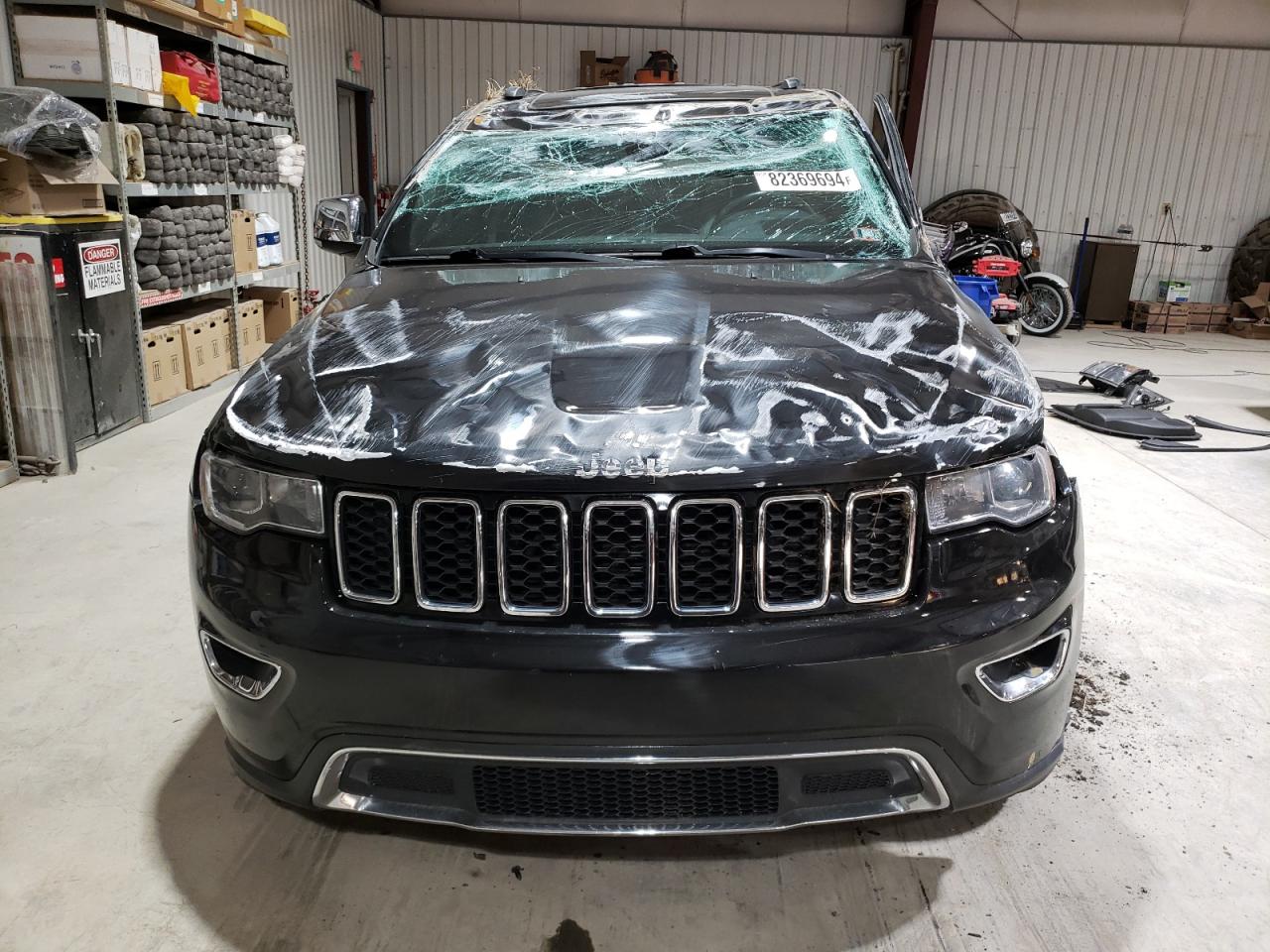 2017 Jeep Grand Cherokee - Image 5