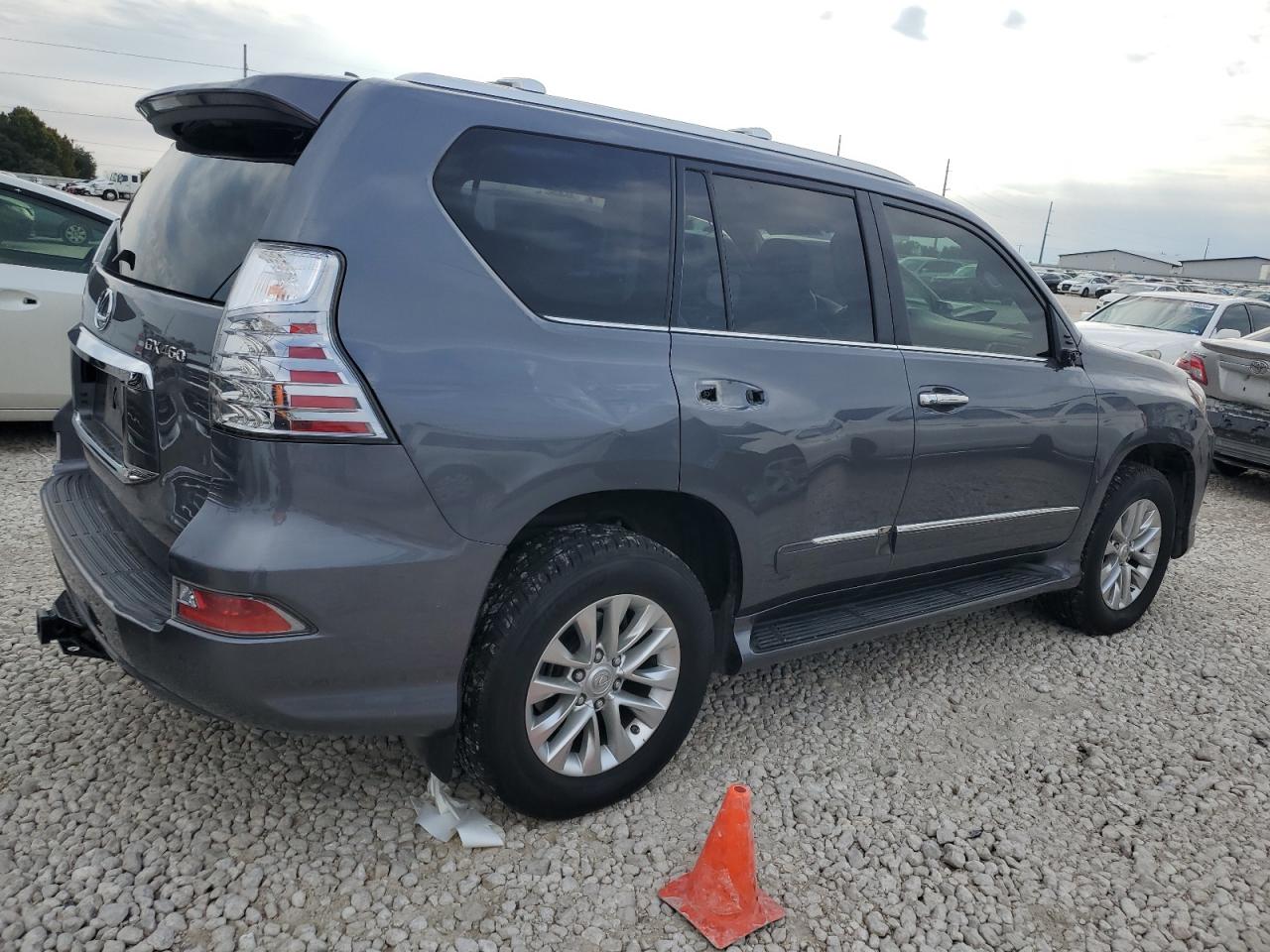 VIN JTJBM7FXXF5119709 2015 LEXUS GX no.3